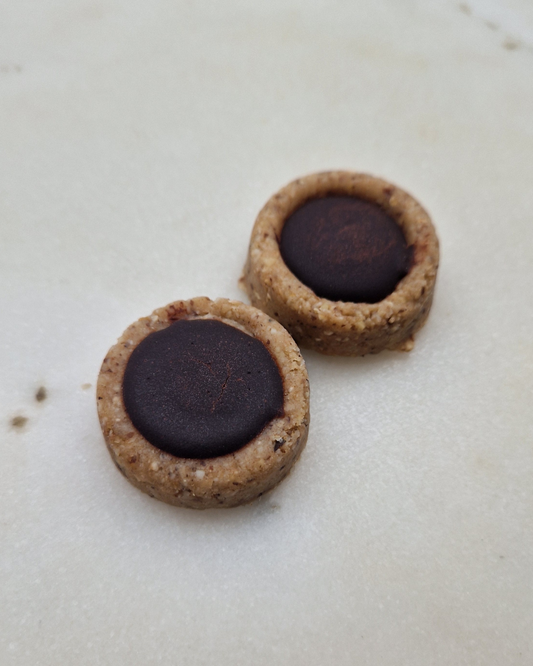 Košarica s čokoladnim ganachem